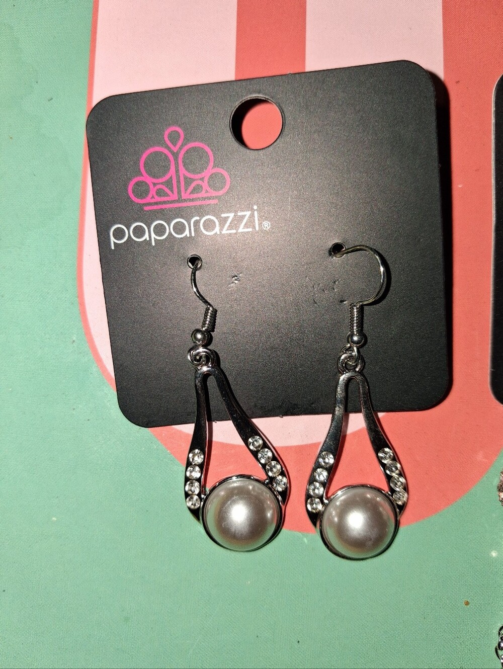 Paparazzi Silver Pearl Teardrop Earrings